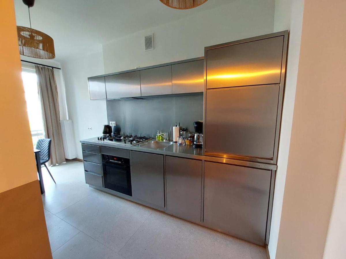 Spacious Two-Bedroom Apartment In The City Center Cracovia Exterior foto